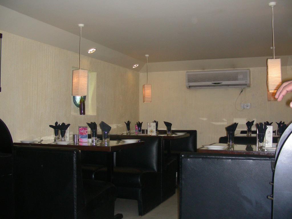 Hotel New Bengal Mumbai Exterior photo