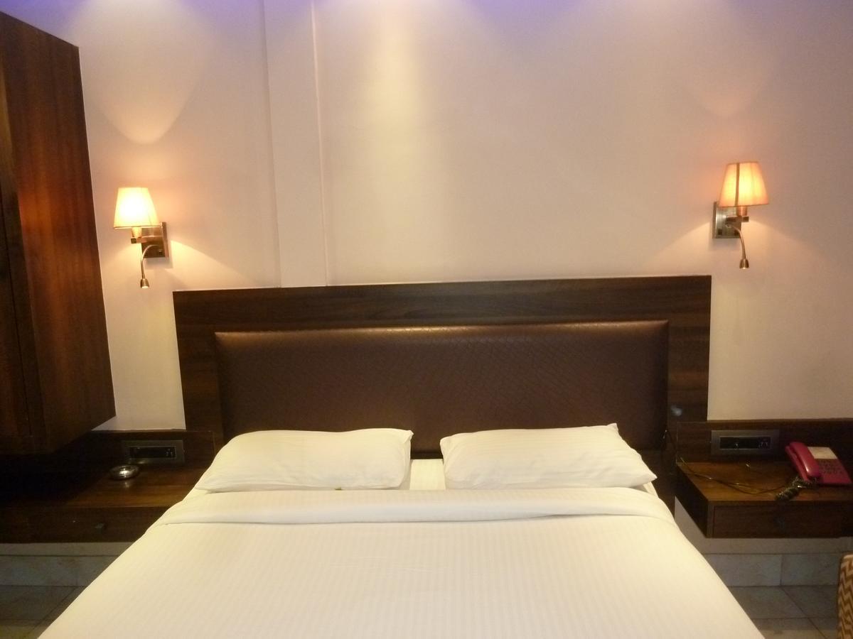 Hotel New Bengal Mumbai Exterior photo