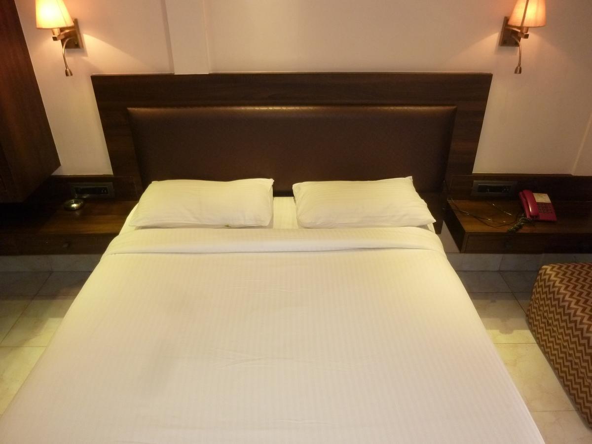 Hotel New Bengal Mumbai Exterior photo
