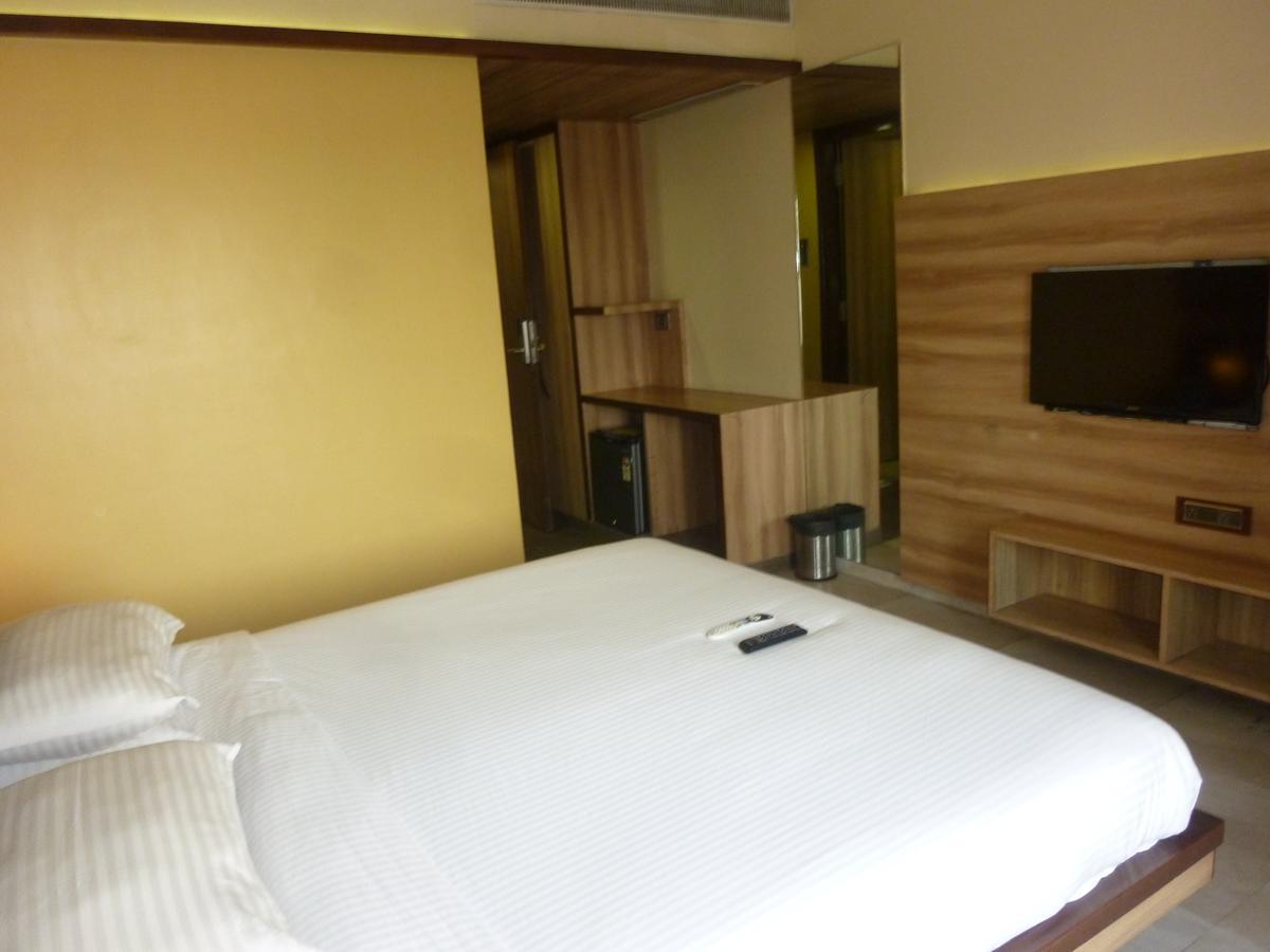 Hotel New Bengal Mumbai Exterior photo