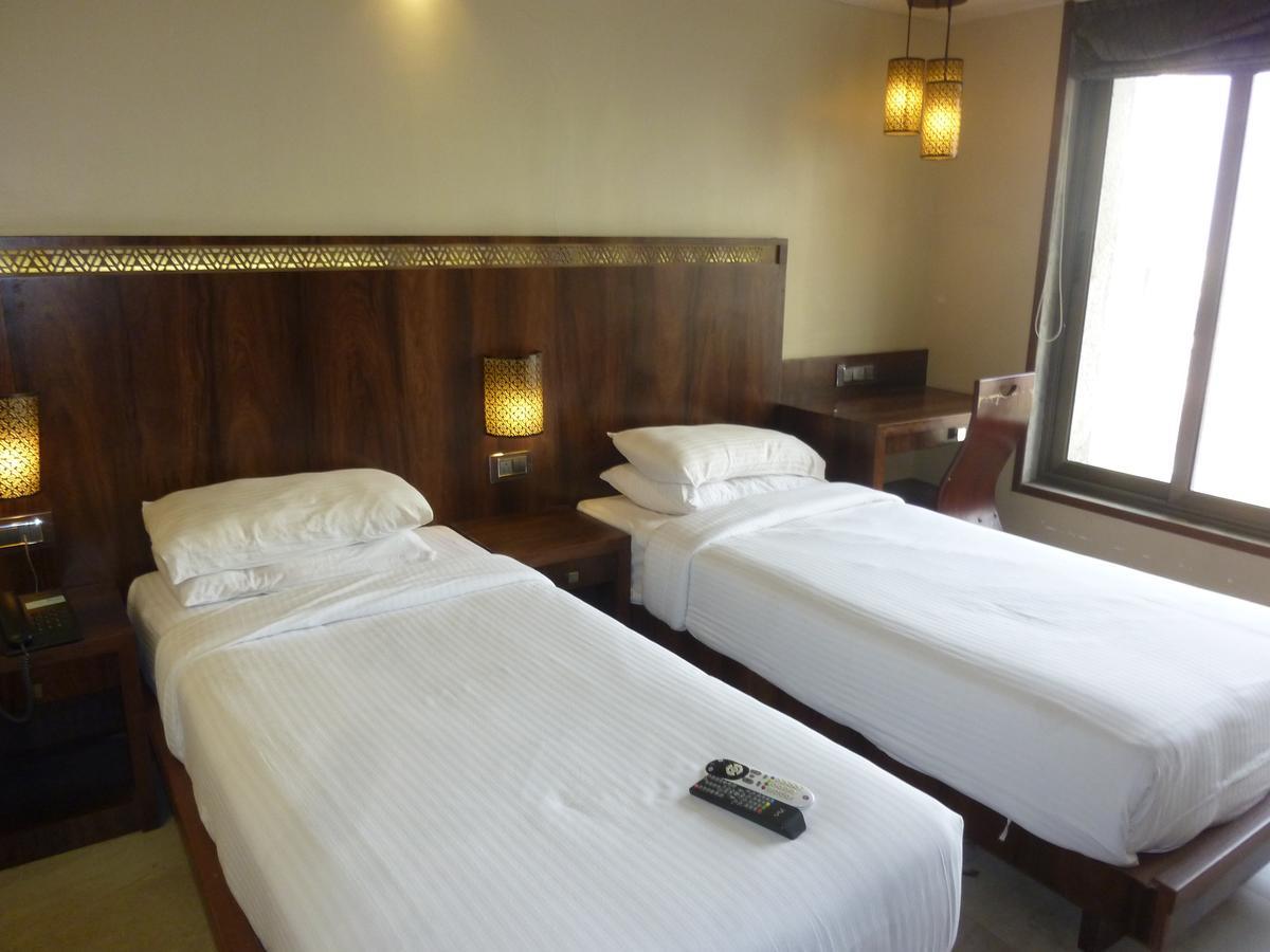 Hotel New Bengal Mumbai Exterior photo